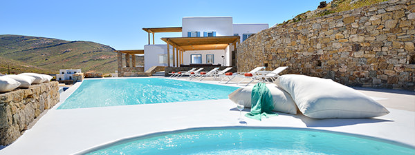 Luxury Villa La Plage in Mykonos