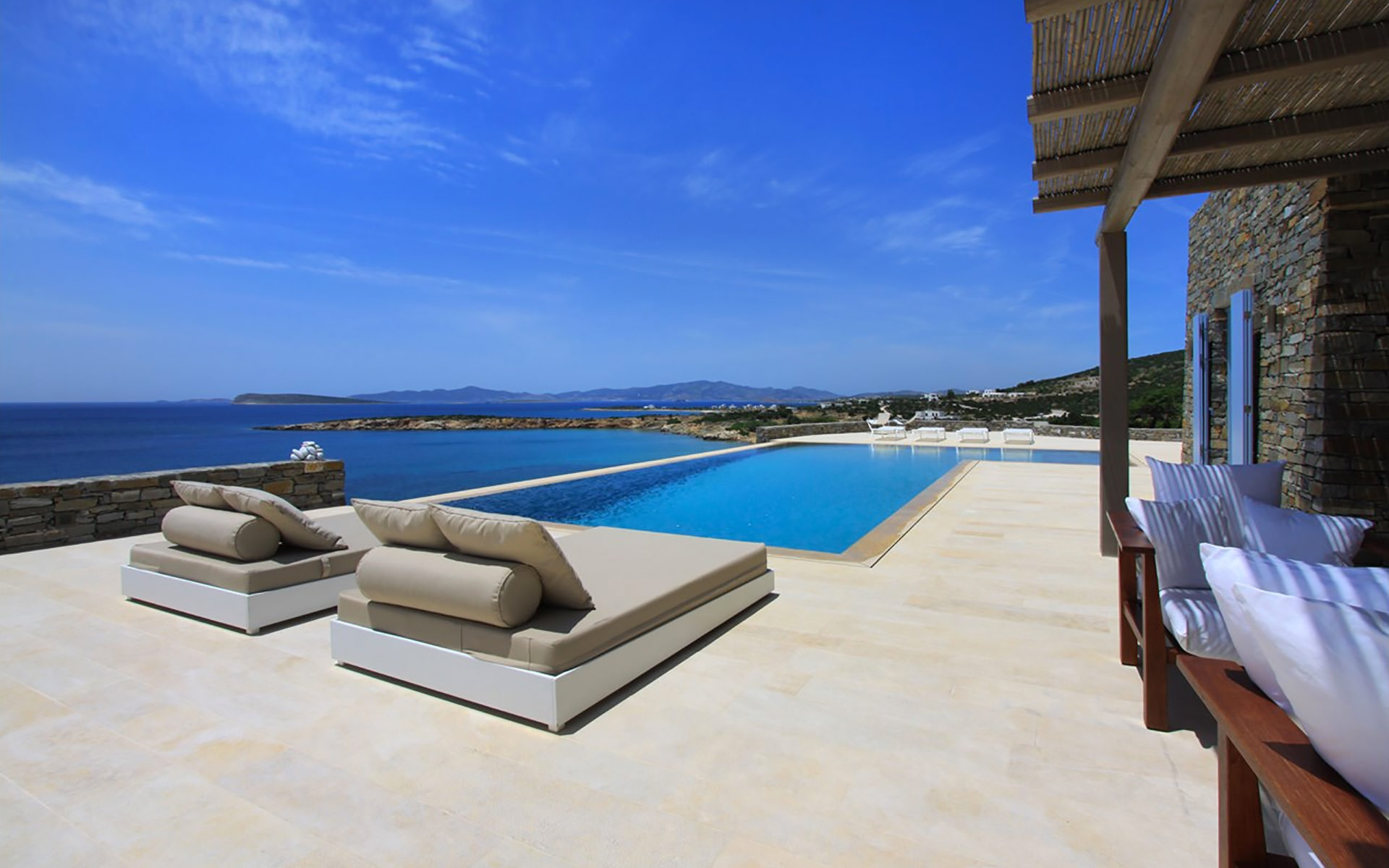 Luxury Villas in Paros - Villa Amethyste - Faragas