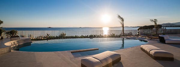 Luxury Villa Oceanfront in Athens Riviera