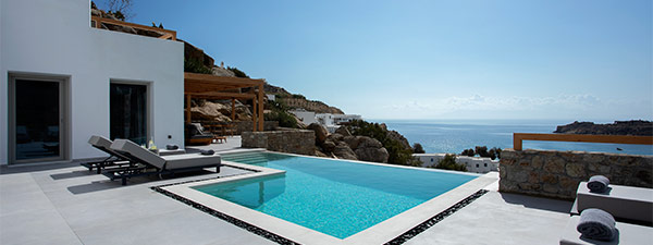 Luxury Villa Pose in Mykonos